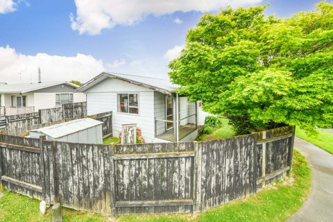 2 Tiller Close, Kelvin Grove, Palmerston North