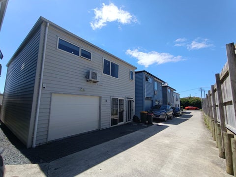 10D Blossom Lane, Manurewa, Auckland