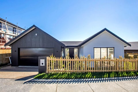 62 Wainui Road, Silverdale, Silverdale