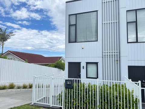 6/735 East Coast Road, Browns Bay, Auckland