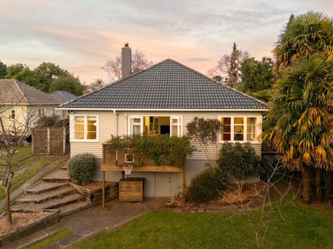 16 Plunket Terrace, Hamilton East, Hamilton
