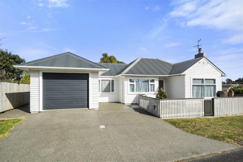 10 Karaka Grove, Raumati Beach, Paraparaumu