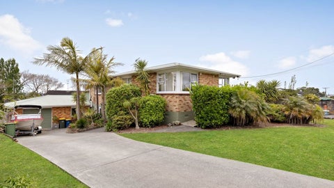 30 Lyndhurst Road, Te Atatu South, Auckland