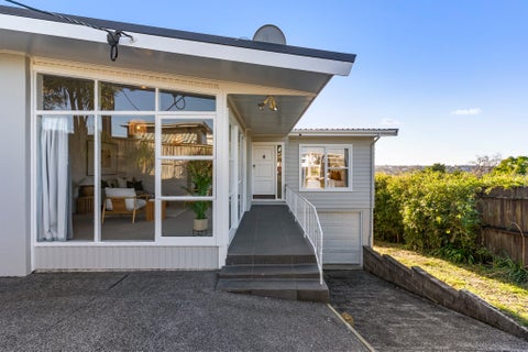 141 Ocean View Road, Hillcrest, Auckland