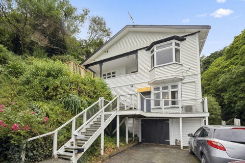 21 Laura Avenue, Brooklyn, Wellington