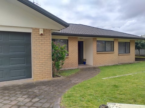 26 Stableford Drive, Pyes Pa, Tauranga