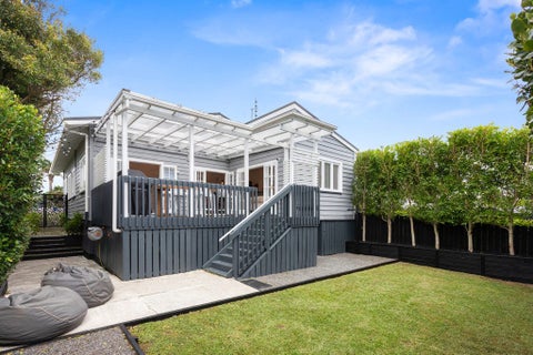 83 Golf Road, New Lynn, Auckland