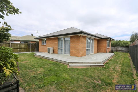 2/72A Burwood Road, Burwood, Christchurch