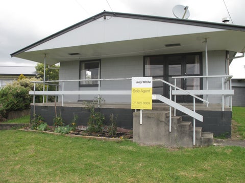 25 Main Road, Raglan, Raglan