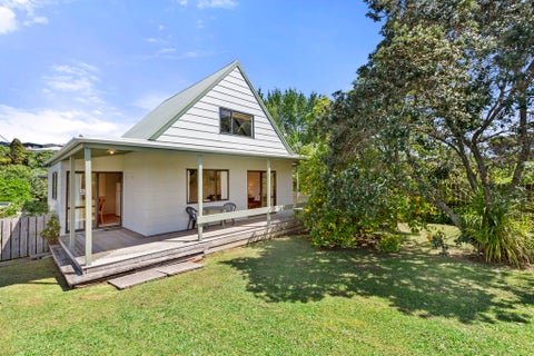 20 Lorenzen Bay Road, Raglan, Raglan