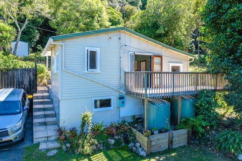 134 Fairview Crescent, Omiha, Waiheke Island