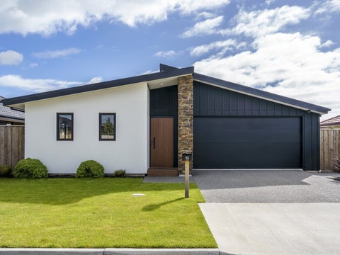10 Minerva Crescent, Woodend, Woodend