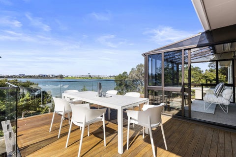 27 Ferry Parade, Herald Island, Auckland