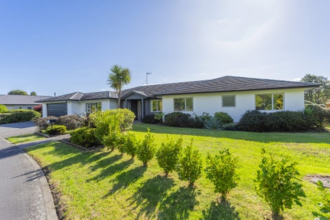 5 Moss Lane, Raumati Beach, Paraparaumu