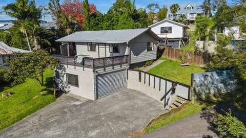 2/65 Keegan Drive, Massey, Auckland