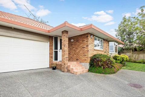 2/84 Tawa Road, Onehunga, Auckland