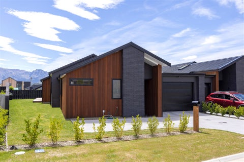 8A Sawdon STREET, Wanaka