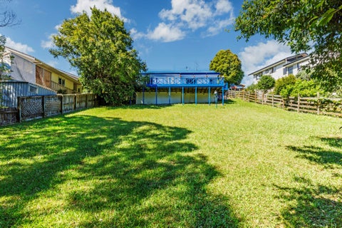 13 Trias Road, Totara Vale, Auckland