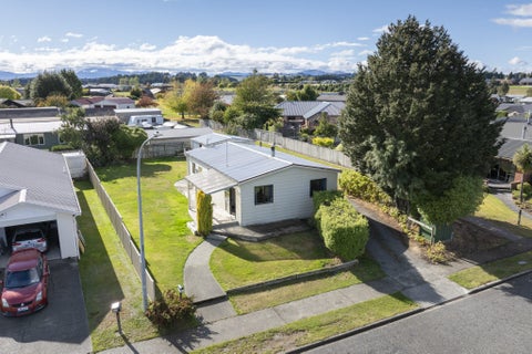 25 Bowen Street, Te Anau, Te Anau
