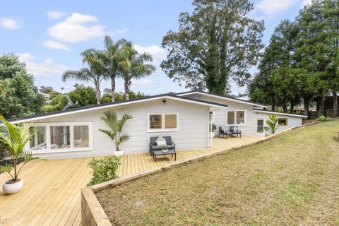 36 Beaudine Avenue, Glenfield, Auckland