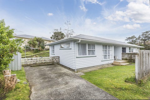 42B Black Rock Road, Newlands, Wellington