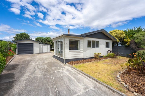 54 Norfolk Crescent, Otaki Beach, Otaki