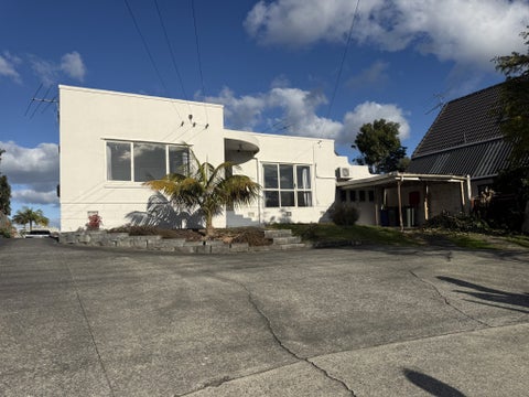 76 Browns Bay Road, Rothesay Bay, Auckland