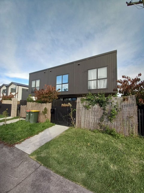 1/2 Stokes Avenue, Te Atatu Peninsula, Auckland