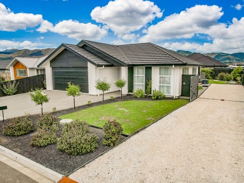24 Youngberry Drive, Richmond
