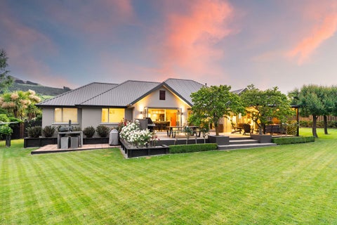 5 Orchard Grove, East Taieri, Mosgiel