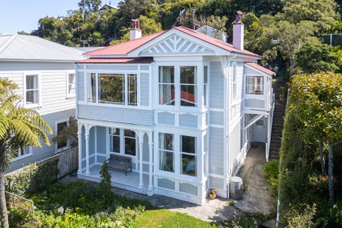 12 Fairview Crescent, Kelburn, Wellington