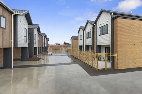 2/150 Te Rapa Road, Beerescourt, Hamilton