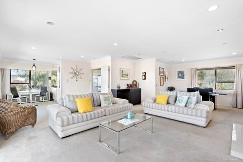 1/44 Haseler Crescent, Howick, Auckland