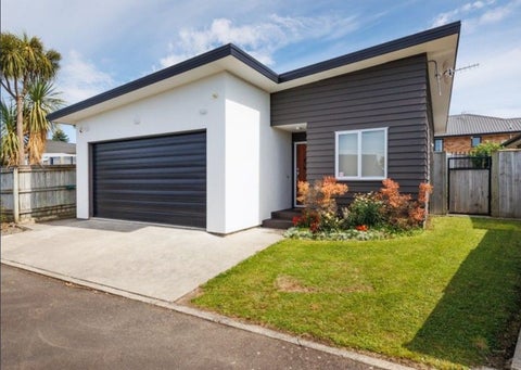 10 Galea Grove, Kelvin Grove, Palmerston North
