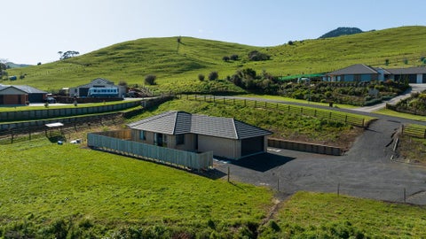 1 Colin Drive, Komata, Paeroa