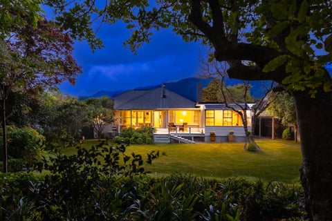 28 Karu Crescent, Waikanae, Waikanae