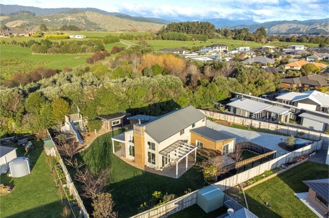 9 Pohatu Lane, Otaki