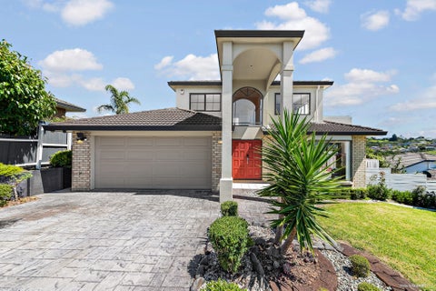 27 Fleetwood Drive, Henderson, Auckland