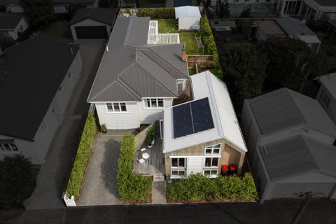 25 Tui Street, Point Chevalier, Auckland