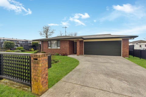 100 Burns Street, Leamington, Cambridge