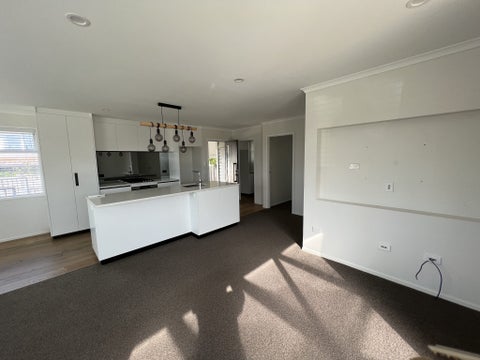7 Booralee Avenue, Botany Downs, Auckland