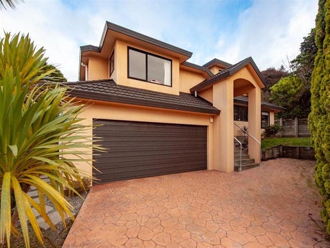 15 Corsham Grove, Churton Park, Wellington