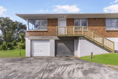 4/178 Chivalry Road, Glenfield, Auckland