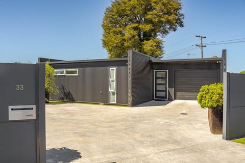 33 Mcmaster Street, Greytown