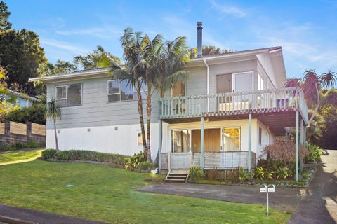 1/3 Glenvale Place, Totara Vale, Auckland