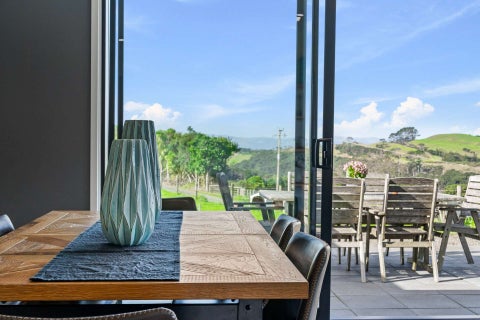 2712 South Head Road, Helensville