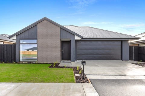 38 Greenslade Drive, Lincoln, Lincoln