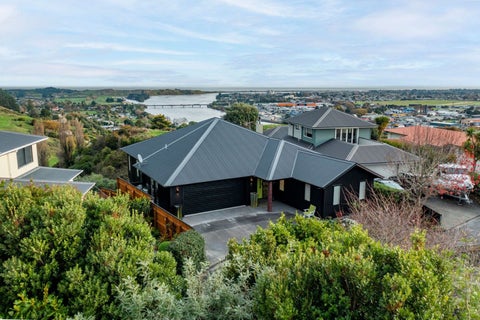 24 Tower Crescent, Durie Hill, Whanganui