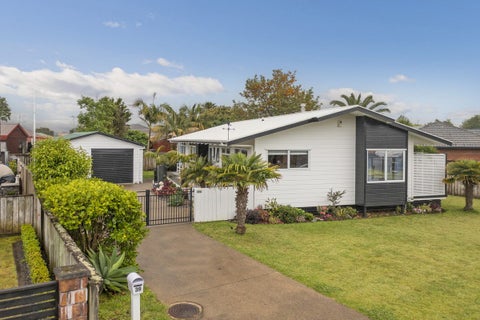 39 Cholmondeley Crescent, Whitianga, Whitianga