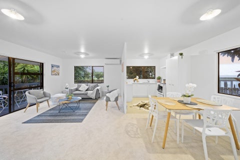 4/3 Barneys Farm Road, Clendon Park, Auckland